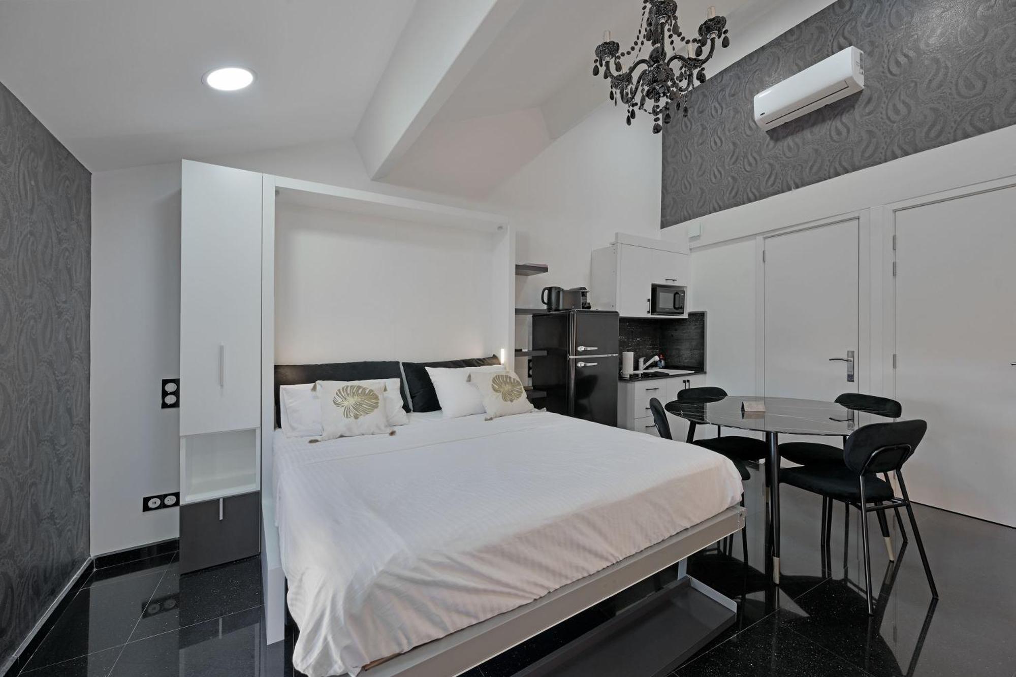 Le 185 - Charme Et Tranquillite Au Coeur D'Avignon Apartamento Exterior foto